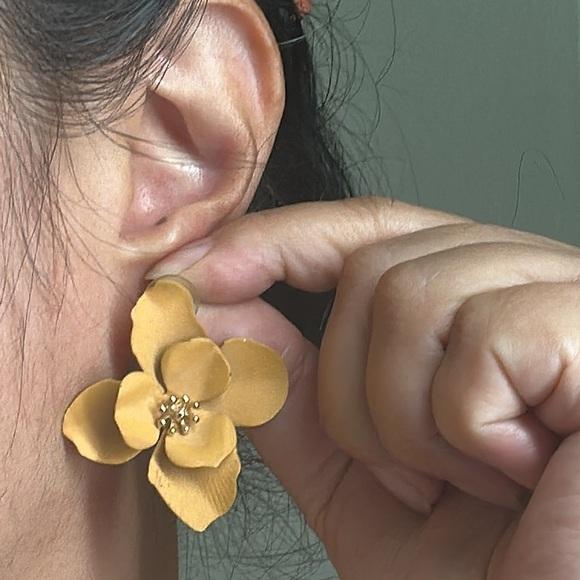 🖤TRAFANI earrings - Picture 10 of 11